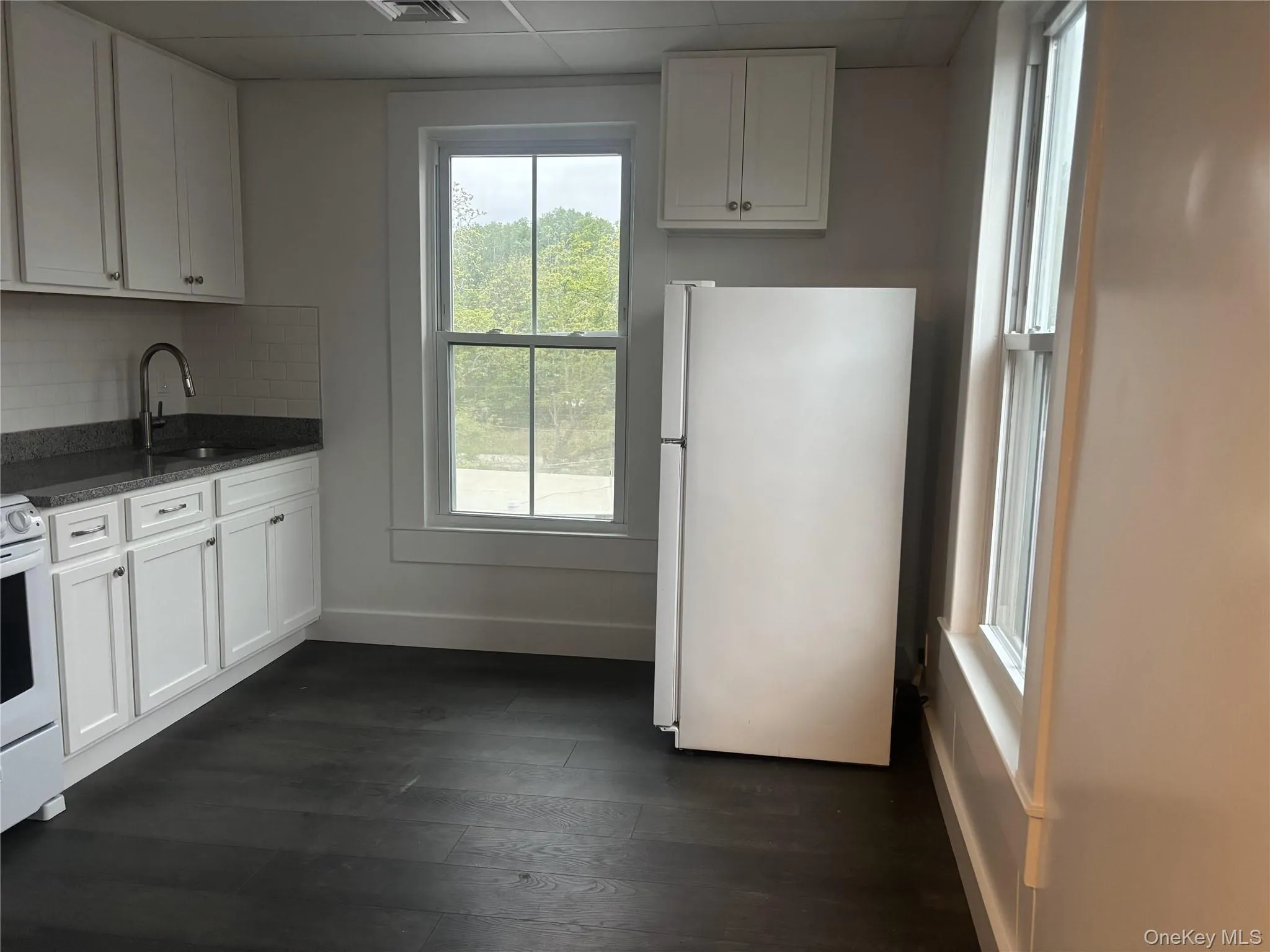53 Gleneida Avenue, Carmel, NY, 2 Bedroom Bedrooms, 5 Room Rooms,1 BathroomBathrooms,Residential Lease,For Rent,Gleneida,0,1060393 53 Gleneida Avenue, Carmel, NY, 2 Bedroom Bedrooms, 5 Room Rooms,1 BathroomBathrooms,Residential Lease,For Rent,Gleneida,0,1060393