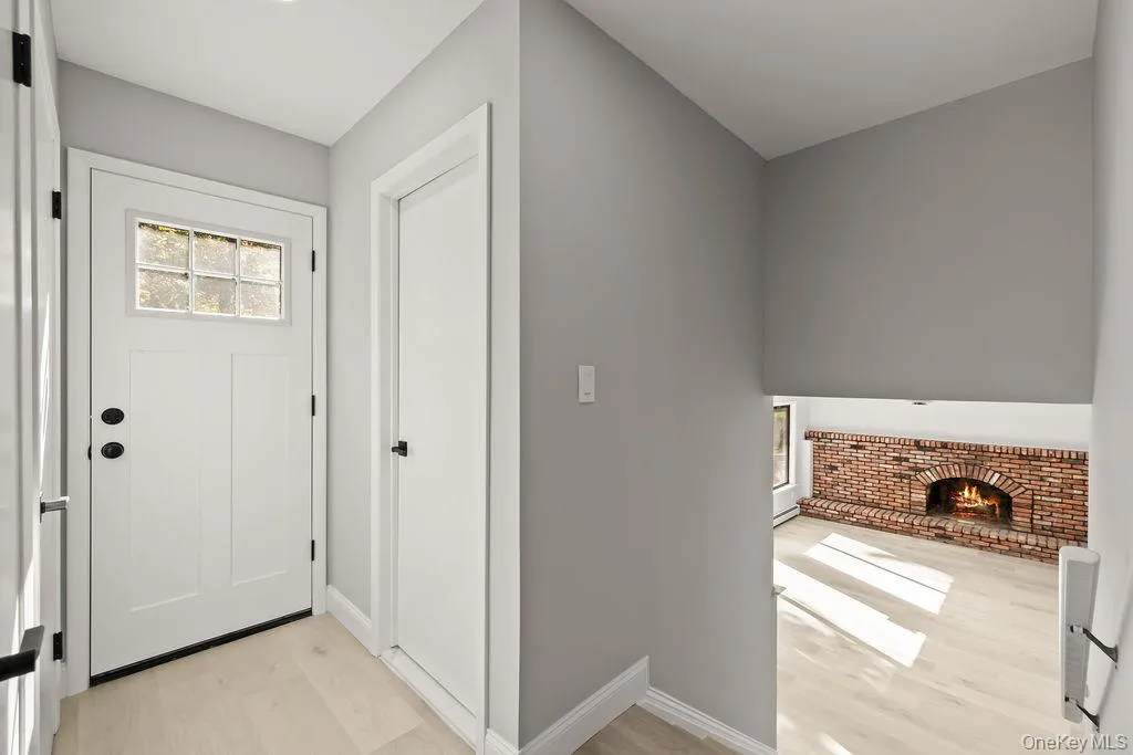 58 Burda Avenue, Clarkstown, NY, 5 Bedrooms Bedrooms, 6 Rooms Rooms,2 BathroomsBathrooms,Residential,For Rent,Burda,0,1060394 58 Burda Avenue, Clarkstown, NY, 5 Bedrooms Bedrooms, 6 Rooms Rooms,2 BathroomsBathrooms,Residential,For Rent,Burda,0,1060394