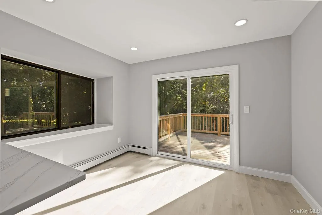58 Burda Avenue, Clarkstown, NY, 5 Bedrooms Bedrooms, 6 Rooms Rooms,2 BathroomsBathrooms,Residential,For Rent,Burda,0,1060394 58 Burda Avenue, Clarkstown, NY, 5 Bedrooms Bedrooms, 6 Rooms Rooms,2 BathroomsBathrooms,Residential,For Rent,Burda,0,1060394