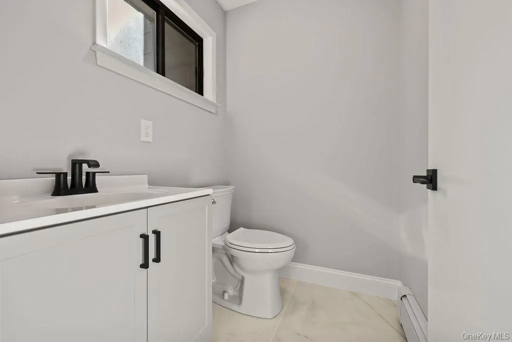 58 Burda Avenue, Clarkstown, NY, 5 Bedrooms Bedrooms, 6 Rooms Rooms,2 BathroomsBathrooms,Residential,For Rent,Burda,0,1060394 58 Burda Avenue, Clarkstown, NY, 5 Bedrooms Bedrooms, 6 Rooms Rooms,2 BathroomsBathrooms,Residential,For Rent,Burda,0,1060394