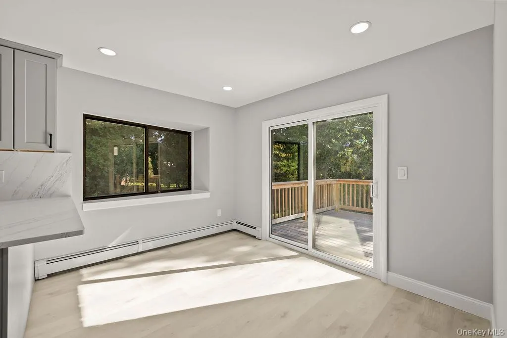 58 Burda Avenue, Clarkstown, NY, 5 Bedrooms Bedrooms, 6 Rooms Rooms,2 BathroomsBathrooms,Residential,For Rent,Burda,0,1060394 58 Burda Avenue, Clarkstown, NY, 5 Bedrooms Bedrooms, 6 Rooms Rooms,2 BathroomsBathrooms,Residential,For Rent,Burda,0,1060394
