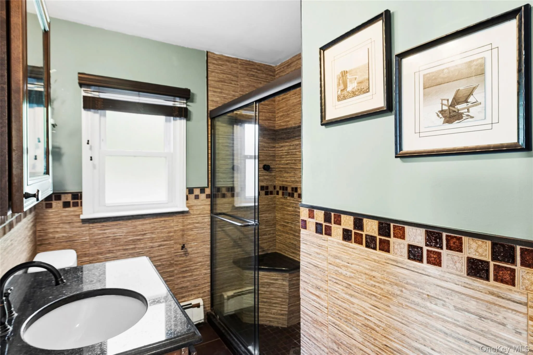 1st Floor Bathroom 1st Floor Bathroom