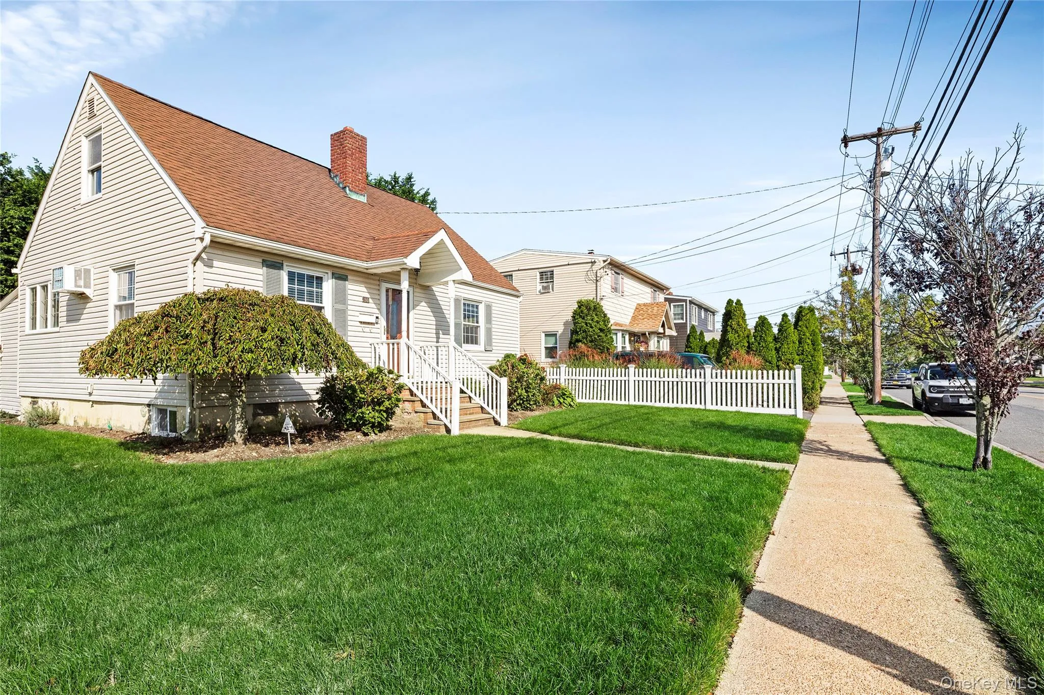 200 Forest Avenue, Oyster Bay, NY, 3 Bedrooms Bedrooms, 6 Rooms Rooms,2 BathroomsBathrooms,Residential,For Rent,Forest,0,1060395 200 Forest Avenue, Oyster Bay, NY, 3 Bedrooms Bedrooms, 6 Rooms Rooms,2 BathroomsBathrooms,Residential,For Rent,Forest,0,1060395