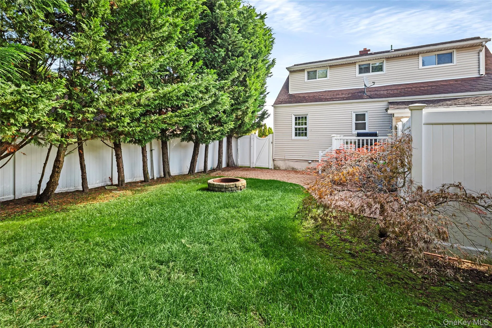 200 Forest Avenue, Oyster Bay, NY, 3 Bedrooms Bedrooms, 6 Rooms Rooms,2 BathroomsBathrooms,Residential,For Rent,Forest,0,1060395 200 Forest Avenue, Oyster Bay, NY, 3 Bedrooms Bedrooms, 6 Rooms Rooms,2 BathroomsBathrooms,Residential,For Rent,Forest,0,1060395