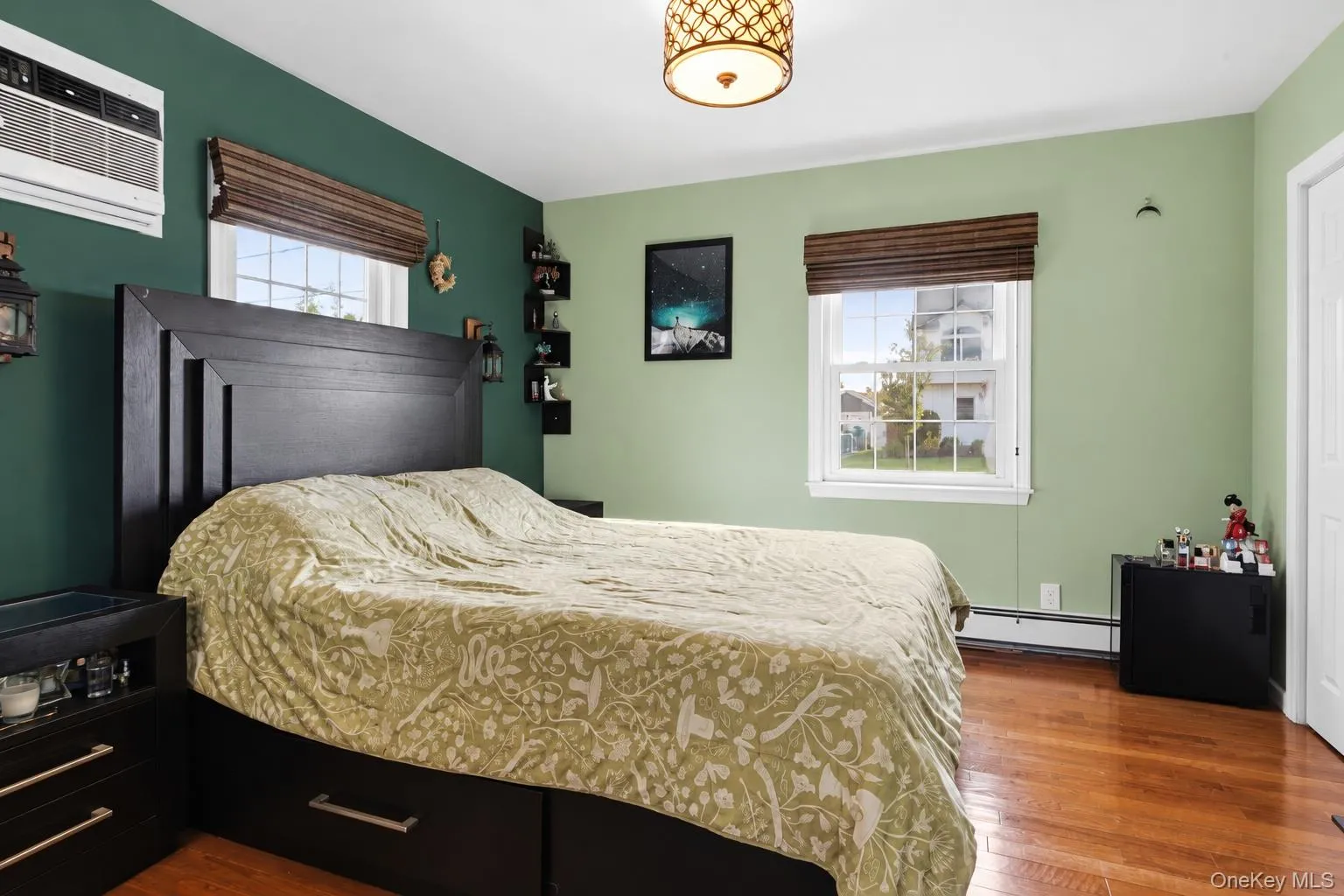 1st Floor Master Bedroom 1st Floor Master Bedroom