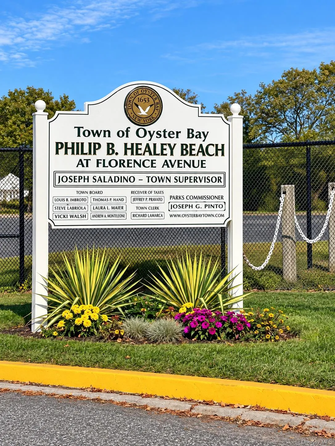200 Forest Avenue, Oyster Bay, NY, 3 Bedrooms Bedrooms, 6 Rooms Rooms,2 BathroomsBathrooms,Residential,For Rent,Forest,0,1060395 200 Forest Avenue, Oyster Bay, NY, 3 Bedrooms Bedrooms, 6 Rooms Rooms,2 BathroomsBathrooms,Residential,For Rent,Forest,0,1060395