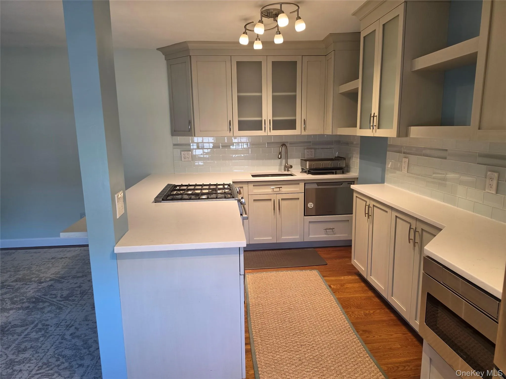 240 Broadway, Greenburgh, NY, 1 Bedroom Bedrooms, 4 Room Rooms,1 BathroomBathrooms,Residential Lease,For Rent,Broadway,0,1060412 240 Broadway, Greenburgh, NY, 1 Bedroom Bedrooms, 4 Room Rooms,1 BathroomBathrooms,Residential Lease,For Rent,Broadway,0,1060412