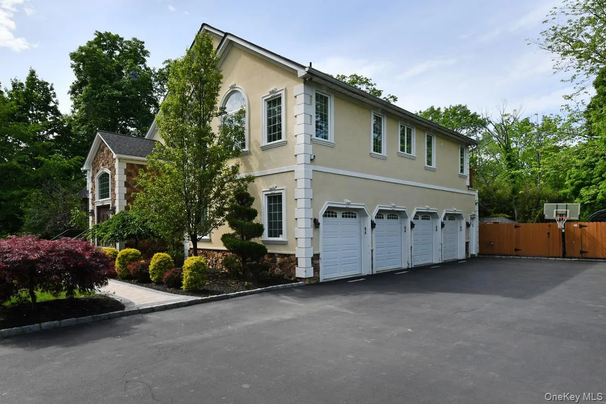 42 Willow Tree Road, Ramapo, NY, 5 Bedroom Bedrooms, 14 Room Rooms,3 BathroomBathrooms,Residential Lease,For Rent,Willow Tree,0,1060413 42 Willow Tree Road, Ramapo, NY, 5 Bedroom Bedrooms, 14 Room Rooms,3 BathroomBathrooms,Residential Lease,For Rent,Willow Tree,0,1060413