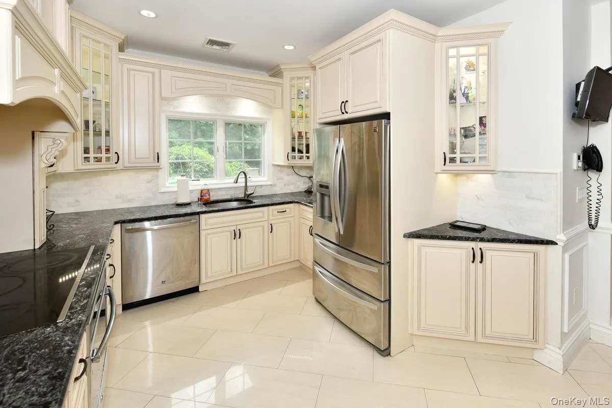 42 Willow Tree Road, Ramapo, NY, 5 Bedroom Bedrooms, 14 Room Rooms,3 BathroomBathrooms,Residential Lease,For Rent,Willow Tree,0,1060413 42 Willow Tree Road, Ramapo, NY, 5 Bedroom Bedrooms, 14 Room Rooms,3 BathroomBathrooms,Residential Lease,For Rent,Willow Tree,0,1060413