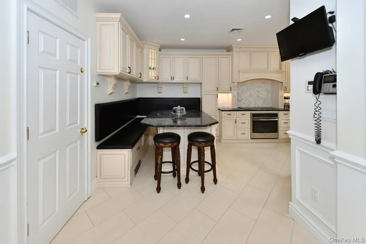 42 Willow Tree Road, Ramapo, NY, 5 Bedroom Bedrooms, 14 Room Rooms,3 BathroomBathrooms,Residential Lease,For Rent,Willow Tree,0,1060413 42 Willow Tree Road, Ramapo, NY, 5 Bedroom Bedrooms, 14 Room Rooms,3 BathroomBathrooms,Residential Lease,For Rent,Willow Tree,0,1060413
