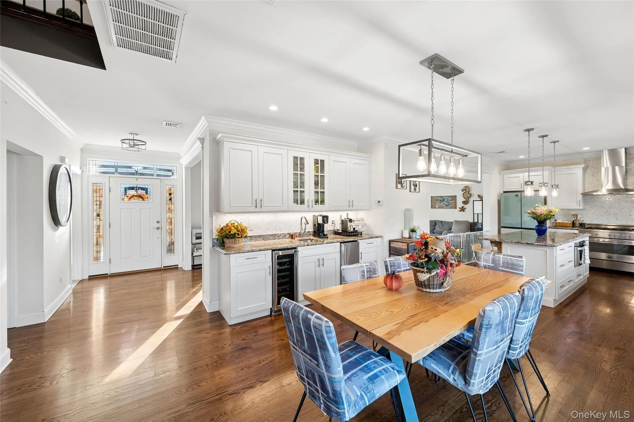 120 Mayhew Avenue, Babylon, NY, 4 Bedrooms Bedrooms, 10 Rooms Rooms,2 BathroomsBathrooms,Residential,For Rent,Mayhew,0,1060414 120 Mayhew Avenue, Babylon, NY, 4 Bedrooms Bedrooms, 10 Rooms Rooms,2 BathroomsBathrooms,Residential,For Rent,Mayhew,0,1060414