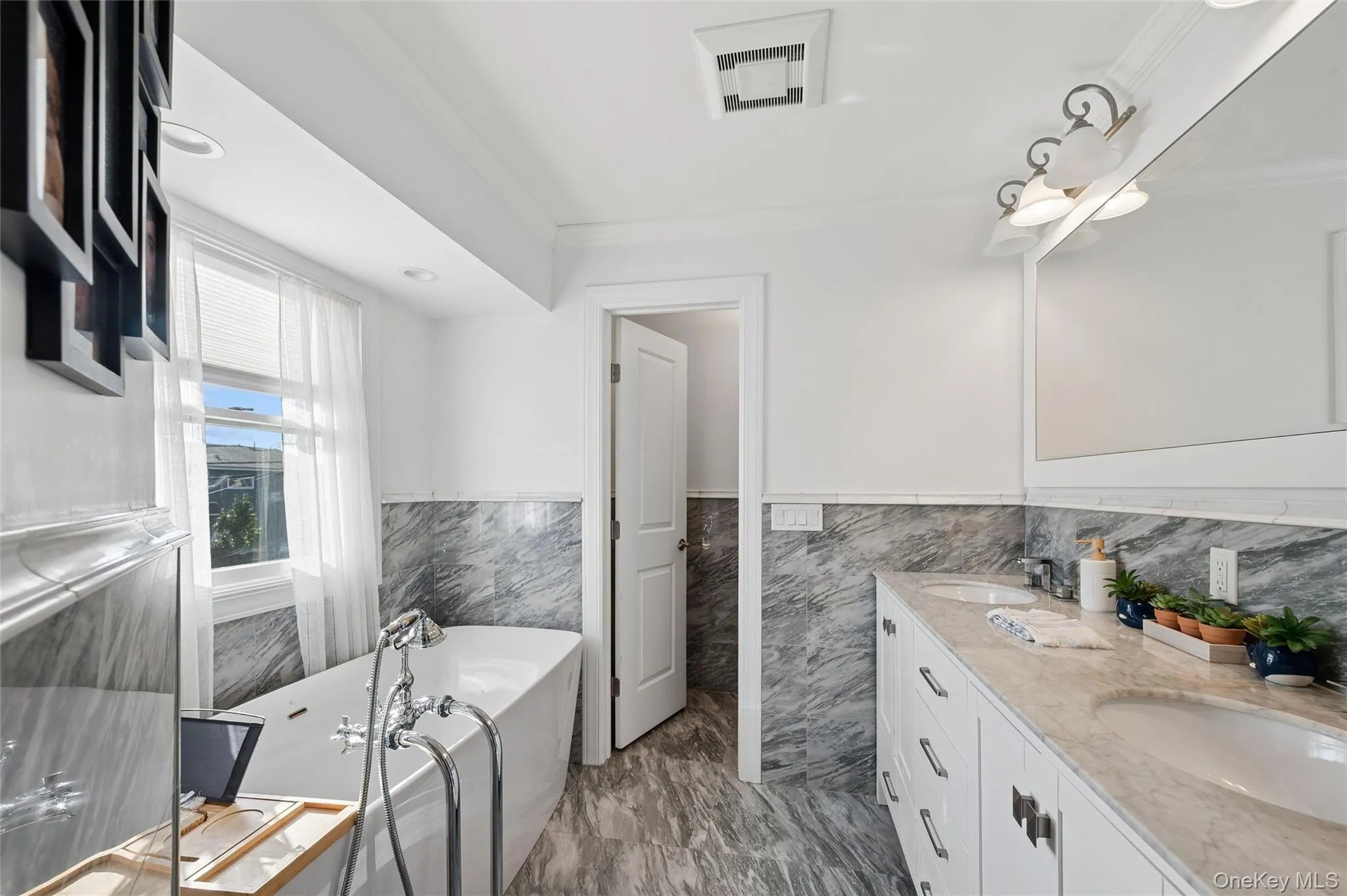 120 Mayhew Avenue, Babylon, NY, 4 Bedrooms Bedrooms, 10 Rooms Rooms,2 BathroomsBathrooms,Residential,For Rent,Mayhew,0,1060414 120 Mayhew Avenue, Babylon, NY, 4 Bedrooms Bedrooms, 10 Rooms Rooms,2 BathroomsBathrooms,Residential,For Rent,Mayhew,0,1060414