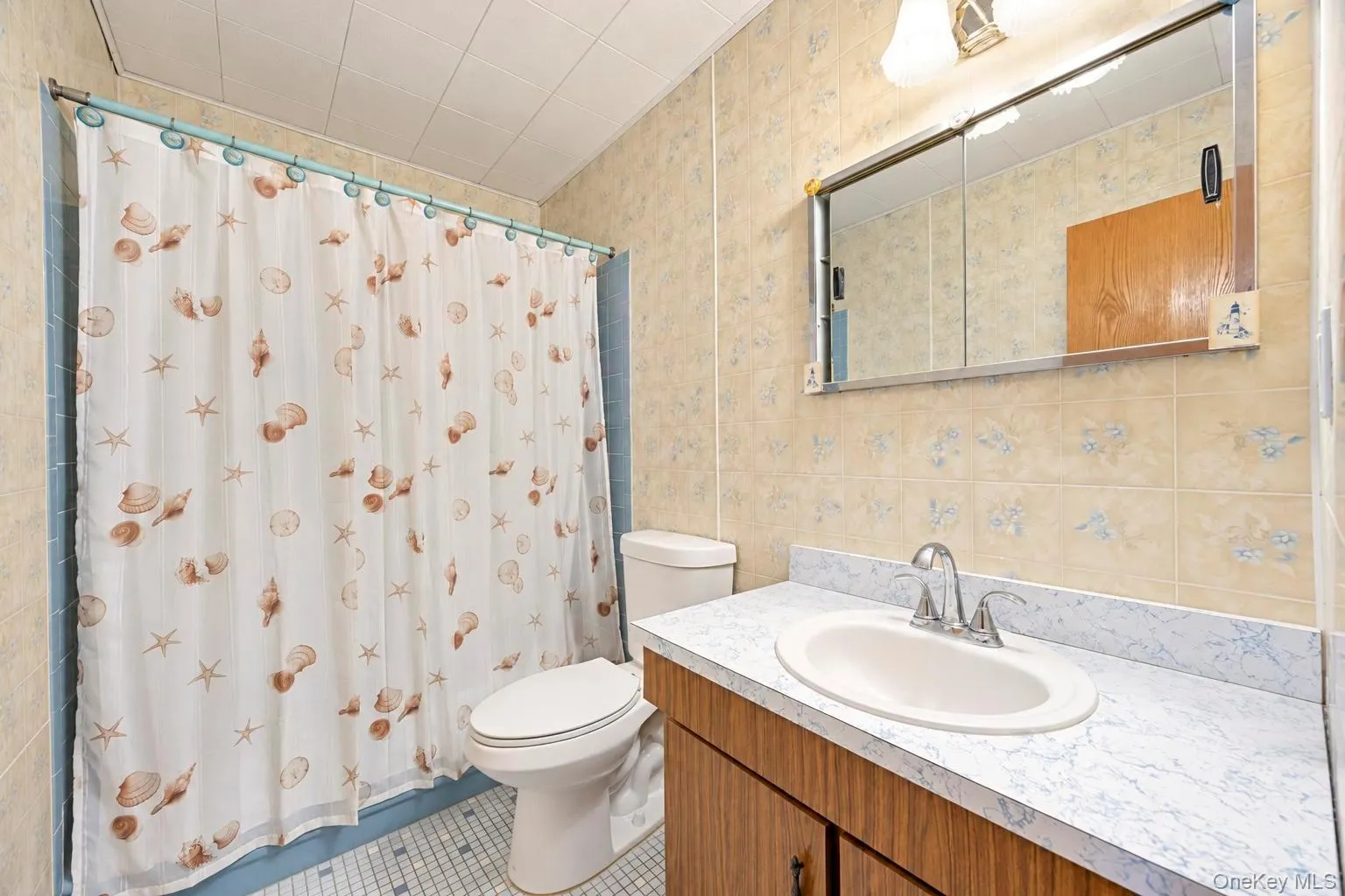 41 Shore Drive, Babylon, NY, 3 Bedrooms Bedrooms, 7 Rooms Rooms,2 BathroomsBathrooms,Residential,For Rent,Shore,0,1060416 41 Shore Drive, Babylon, NY, 3 Bedrooms Bedrooms, 7 Rooms Rooms,2 BathroomsBathrooms,Residential,For Rent,Shore,0,1060416