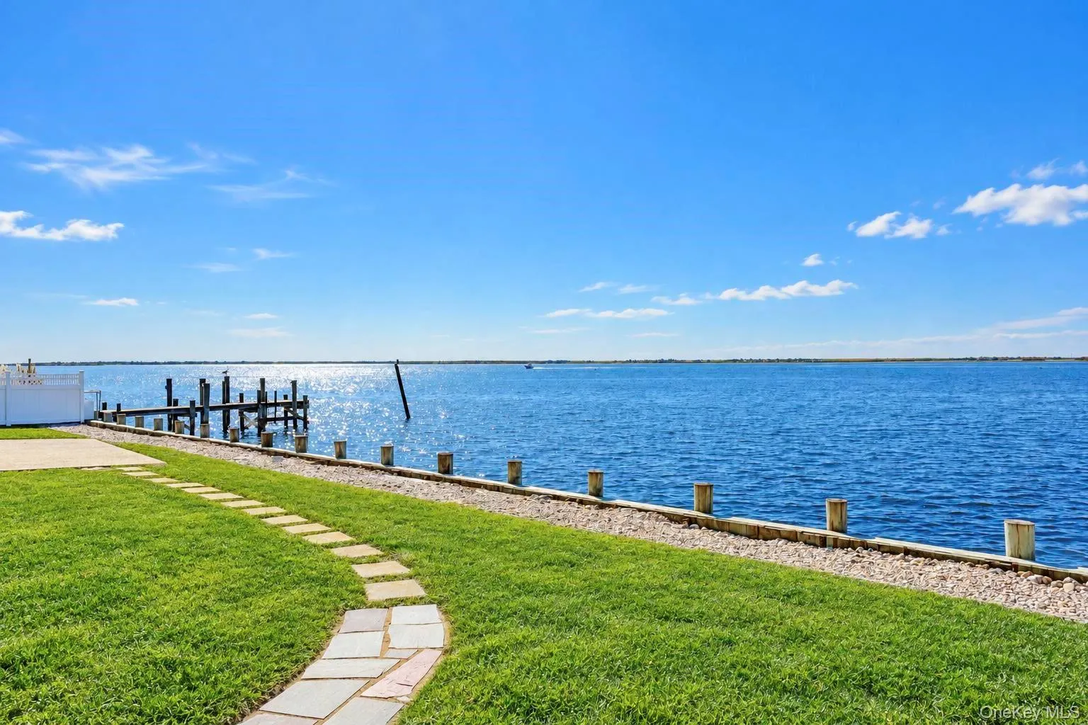 41 Shore Drive, Babylon, NY, 3 Bedrooms Bedrooms, 7 Rooms Rooms,2 BathroomsBathrooms,Residential,For Rent,Shore,0,1060416 41 Shore Drive, Babylon, NY, 3 Bedrooms Bedrooms, 7 Rooms Rooms,2 BathroomsBathrooms,Residential,For Rent,Shore,0,1060416