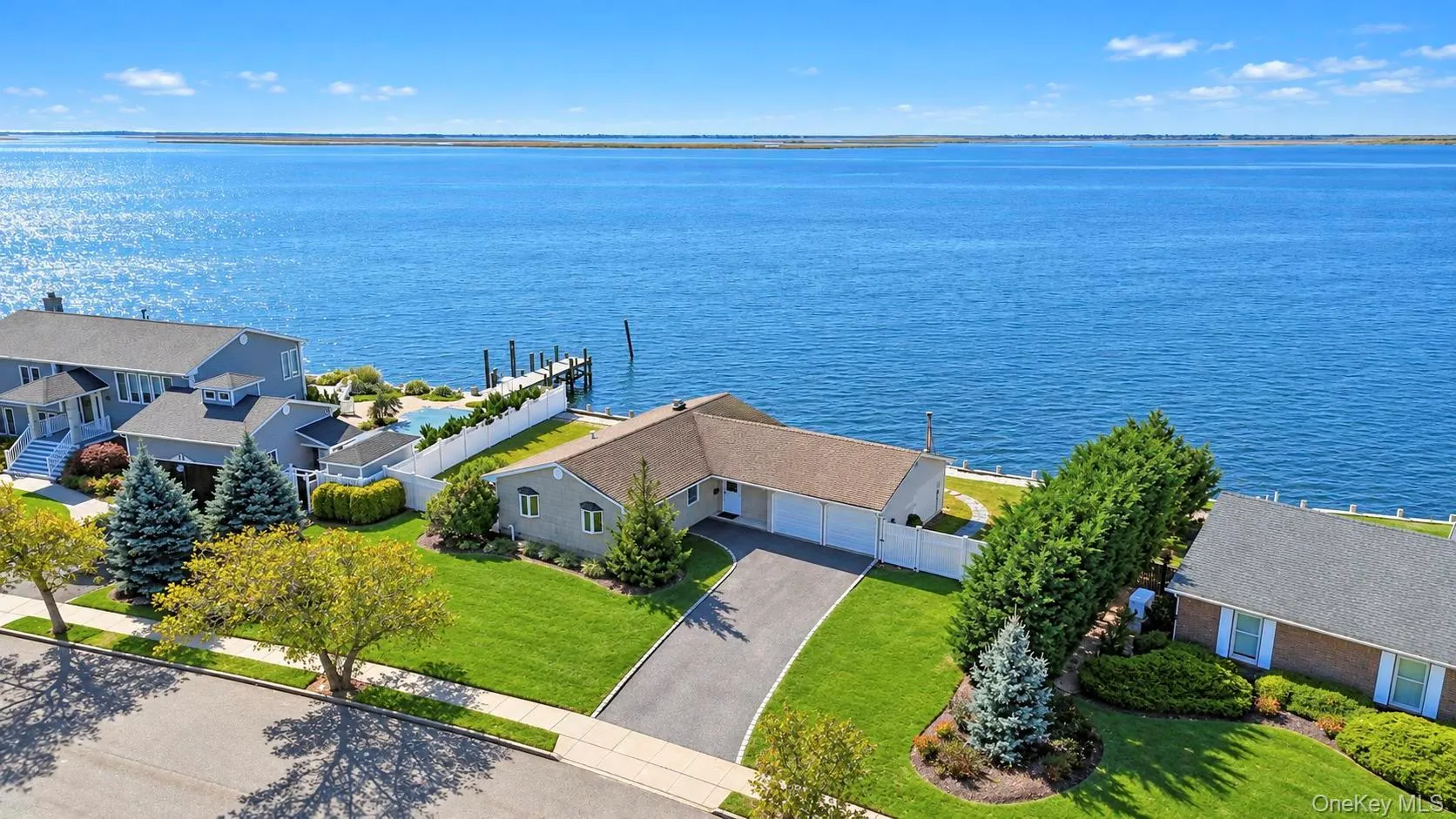41 Shore Drive, Babylon, NY, 3 Bedrooms Bedrooms, 7 Rooms Rooms,2 BathroomsBathrooms,Residential,For Rent,Shore,0,1060416 41 Shore Drive, Babylon, NY, 3 Bedrooms Bedrooms, 7 Rooms Rooms,2 BathroomsBathrooms,Residential,For Rent,Shore,0,1060416