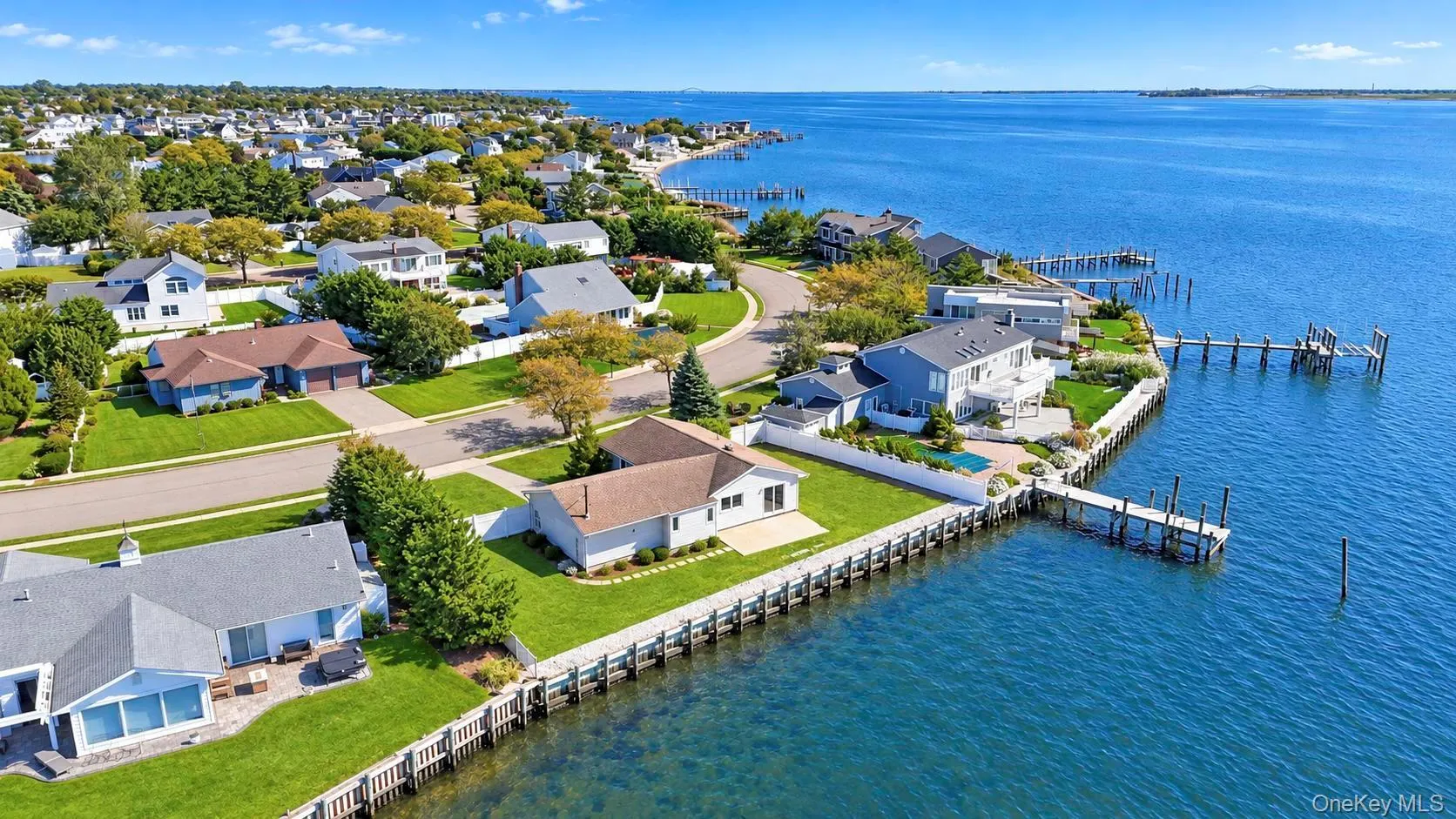 41 Shore Drive, Babylon, NY, 3 Bedrooms Bedrooms, 7 Rooms Rooms,2 BathroomsBathrooms,Residential,For Rent,Shore,0,1060416 41 Shore Drive, Babylon, NY, 3 Bedrooms Bedrooms, 7 Rooms Rooms,2 BathroomsBathrooms,Residential,For Rent,Shore,0,1060416