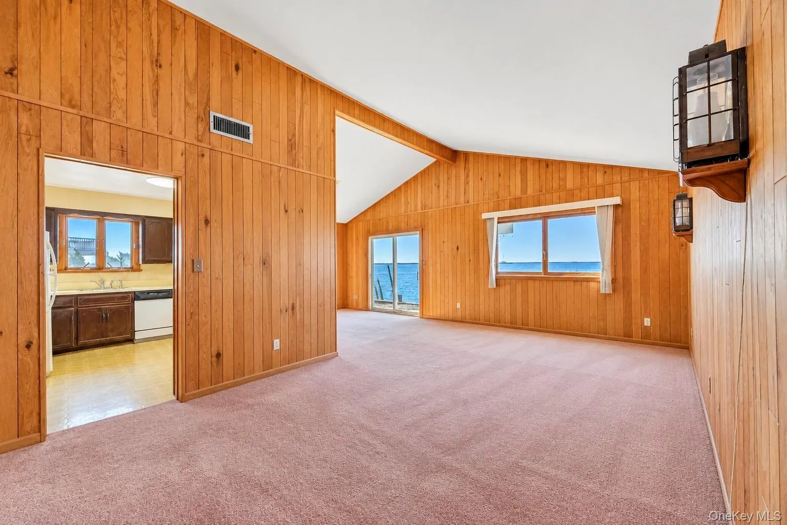 41 Shore Drive, Babylon, NY, 3 Bedrooms Bedrooms, 7 Rooms Rooms,2 BathroomsBathrooms,Residential,For Rent,Shore,0,1060416 41 Shore Drive, Babylon, NY, 3 Bedrooms Bedrooms, 7 Rooms Rooms,2 BathroomsBathrooms,Residential,For Rent,Shore,0,1060416