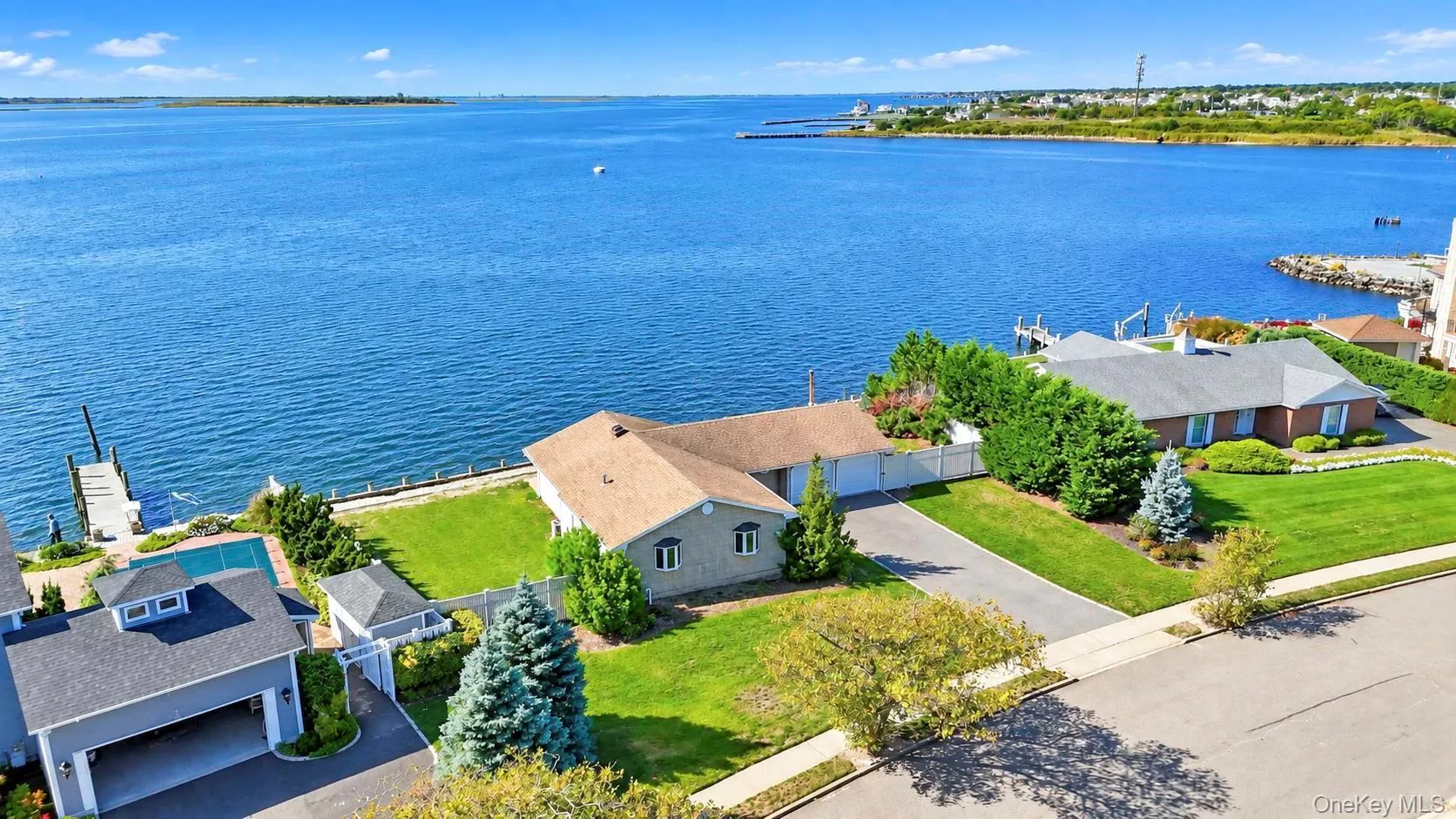 41 Shore Drive, Babylon, NY, 3 Bedrooms Bedrooms, 7 Rooms Rooms,2 BathroomsBathrooms,Residential,For Rent,Shore,0,1060416 41 Shore Drive, Babylon, NY, 3 Bedrooms Bedrooms, 7 Rooms Rooms,2 BathroomsBathrooms,Residential,For Rent,Shore,0,1060416