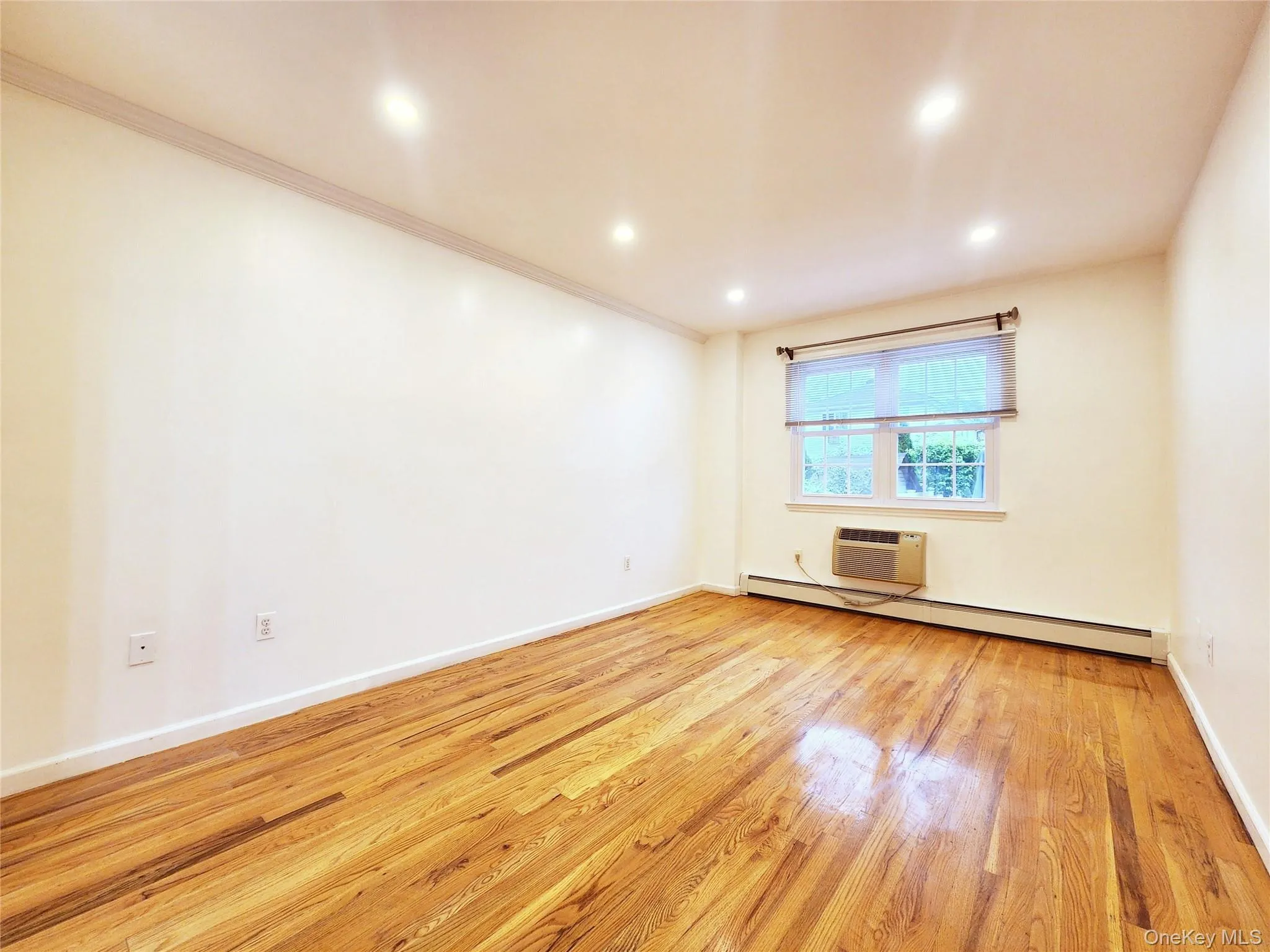94-08 89 Avenue, New York, NY, 3 Bedroom Bedrooms, 7 Room Rooms,2 BathroomBathrooms,Residential Lease,For Rent,89,0,1060417 94-08 89 Avenue, New York, NY, 3 Bedroom Bedrooms, 7 Room Rooms,2 BathroomBathrooms,Residential Lease,For Rent,89,0,1060417