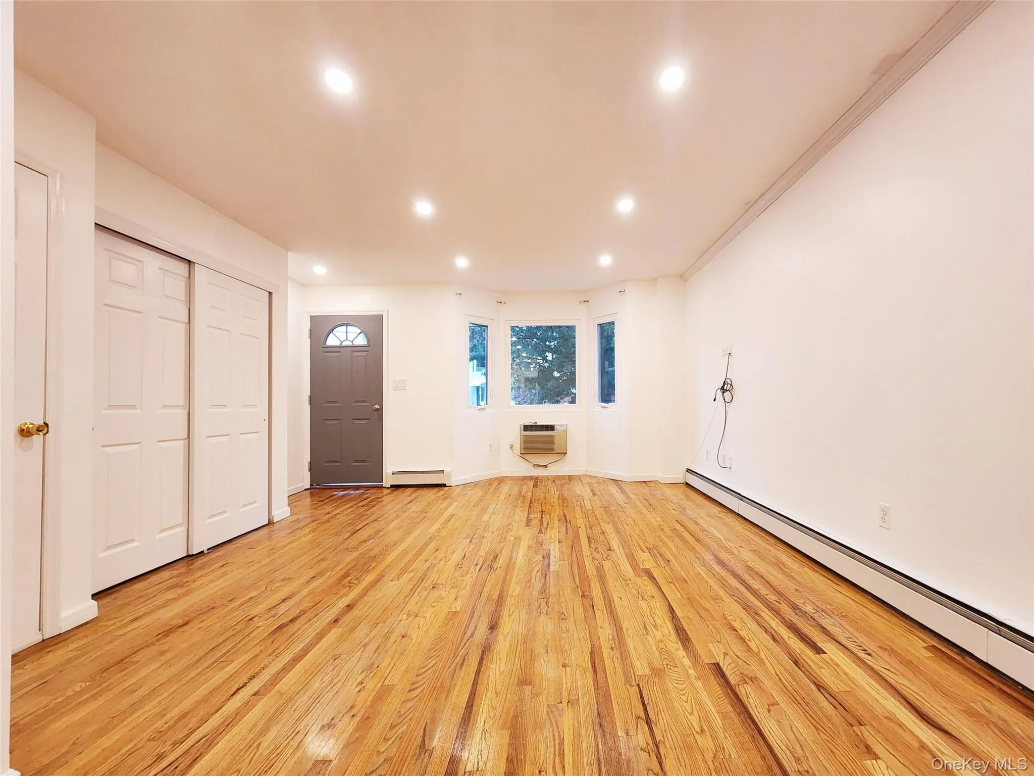 94-08 89 Avenue, New York, NY, 3 Bedroom Bedrooms, 7 Room Rooms,2 BathroomBathrooms,Residential Lease,For Rent,89,0,1060417 94-08 89 Avenue, New York, NY, 3 Bedroom Bedrooms, 7 Room Rooms,2 BathroomBathrooms,Residential Lease,For Rent,89,0,1060417
