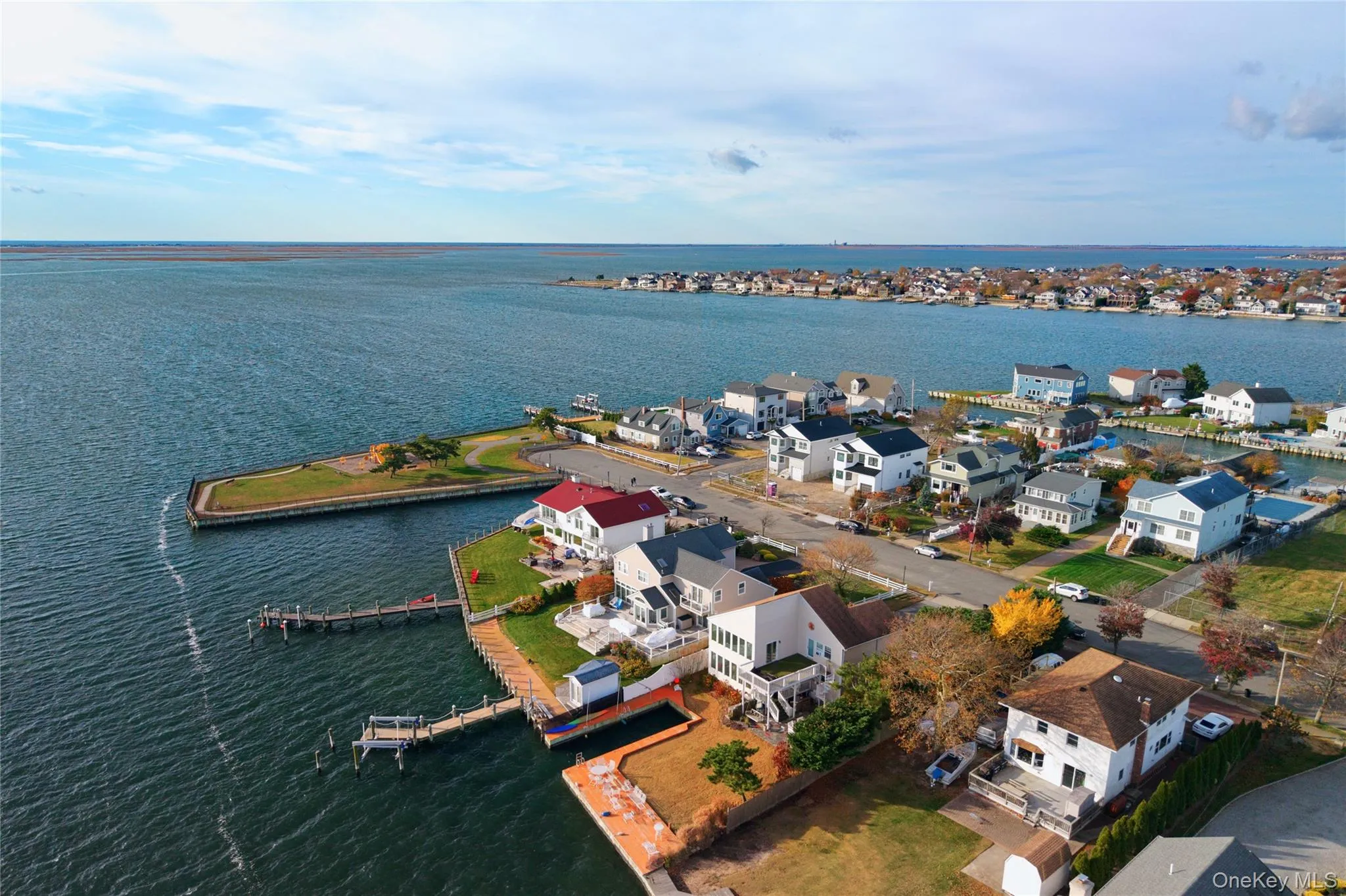 101 Clocks Boulevard, Oyster Bay, NY, 4 Bedrooms Bedrooms, 8 Rooms Rooms,2 BathroomsBathrooms,Residential,For Rent,Clocks,0,1060426 101 Clocks Boulevard, Oyster Bay, NY, 4 Bedrooms Bedrooms, 8 Rooms Rooms,2 BathroomsBathrooms,Residential,For Rent,Clocks,0,1060426