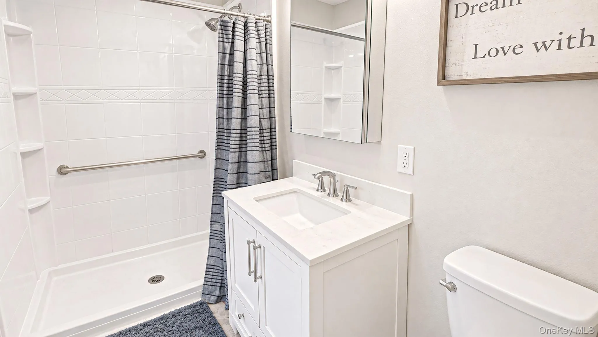 26 Glen Lane, Smithtown, NY, 4 Bedrooms Bedrooms, 11 Rooms Rooms,3 BathroomsBathrooms,Residential,For Rent,Glen,0,1060427 26 Glen Lane, Smithtown, NY, 4 Bedrooms Bedrooms, 11 Rooms Rooms,3 BathroomsBathrooms,Residential,For Rent,Glen,0,1060427