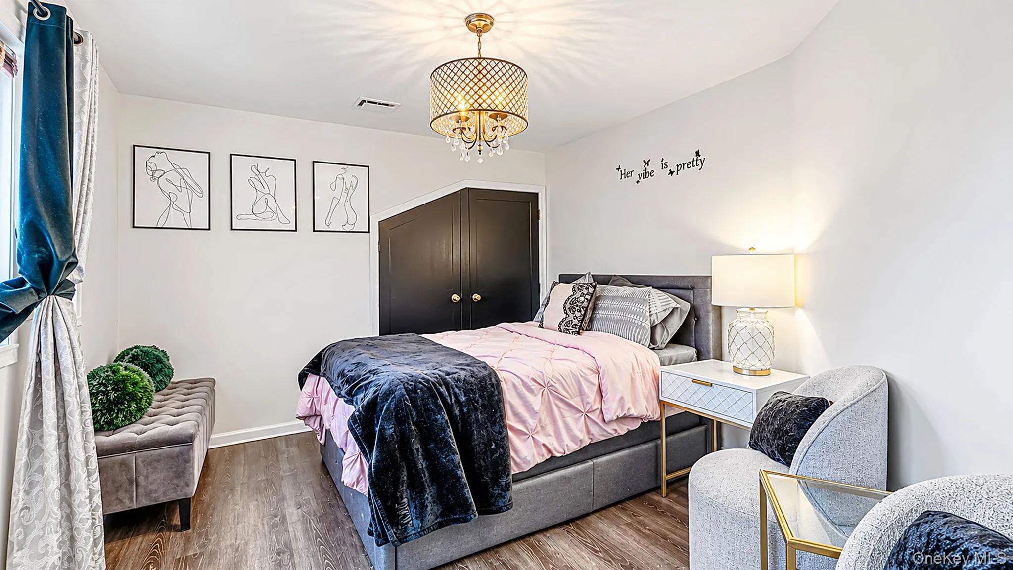 26 Glen Lane, Smithtown, NY, 4 Bedrooms Bedrooms, 11 Rooms Rooms,3 BathroomsBathrooms,Residential,For Rent,Glen,0,1060427 26 Glen Lane, Smithtown, NY, 4 Bedrooms Bedrooms, 11 Rooms Rooms,3 BathroomsBathrooms,Residential,For Rent,Glen,0,1060427