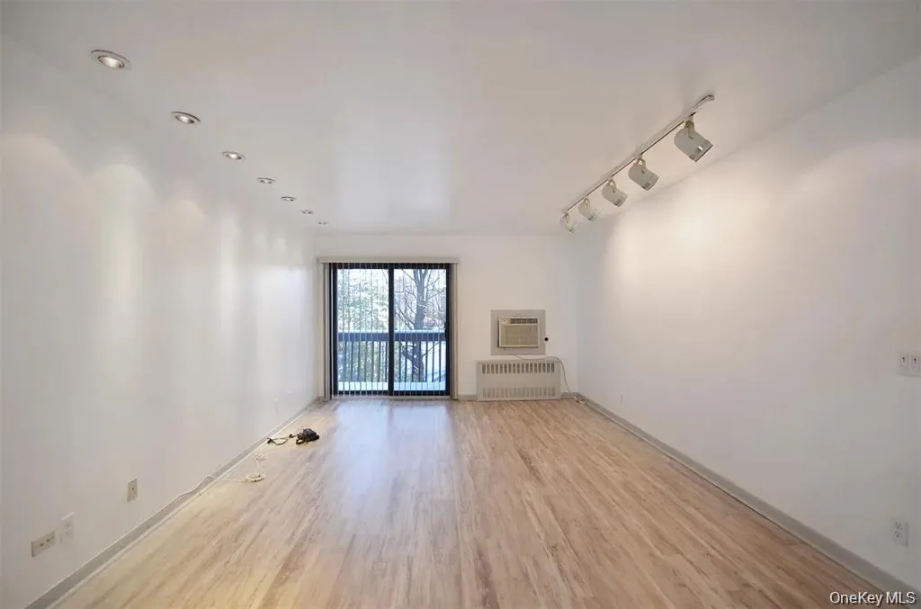 70 West Street, Harrison, NY, 1 Bedroom Bedrooms, 3 Room Rooms,1 BathroomBathrooms,Residential Lease,For Rent,West,0,1060435 70 West Street, Harrison, NY, 1 Bedroom Bedrooms, 3 Room Rooms,1 BathroomBathrooms,Residential Lease,For Rent,West,0,1060435