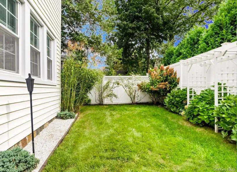 115 Alexander Avenue, Greenburgh, NY, 3 Bedroom Bedrooms, 8 Room Rooms,2 BathroomBathrooms,Residential Lease,For Rent,Alexander,0,1060449 115 Alexander Avenue, Greenburgh, NY, 3 Bedroom Bedrooms, 8 Room Rooms,2 BathroomBathrooms,Residential Lease,For Rent,Alexander,0,1060449