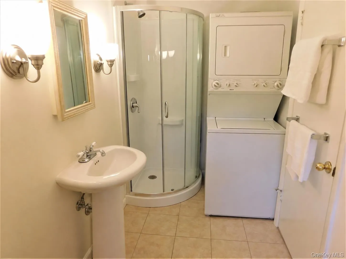26 Overlook Drive, Warwick (town), NY, 1 Bedroom Bedrooms, 2 Room Rooms,1 BathroomBathrooms,Residential Lease,For Rent,Overlook,0,1060451 26 Overlook Drive, Warwick (town), NY, 1 Bedroom Bedrooms, 2 Room Rooms,1 BathroomBathrooms,Residential Lease,For Rent,Overlook,0,1060451