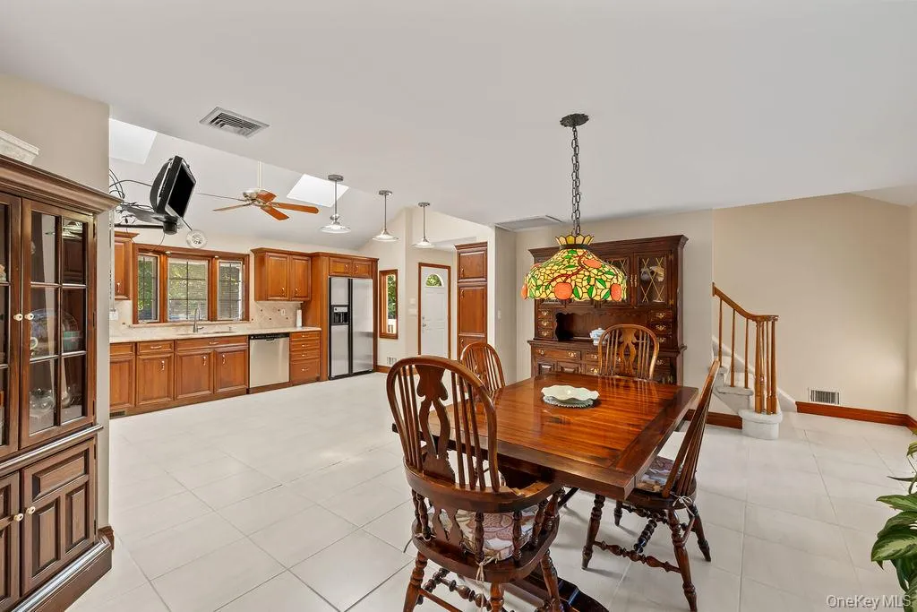 27 Mayer Drive, Ramapo, NY, 4 Bedrooms Bedrooms, 8 Rooms Rooms,3 BathroomsBathrooms,Residential,For Rent,Mayer,0,1060462 27 Mayer Drive, Ramapo, NY, 4 Bedrooms Bedrooms, 8 Rooms Rooms,3 BathroomsBathrooms,Residential,For Rent,Mayer,0,1060462