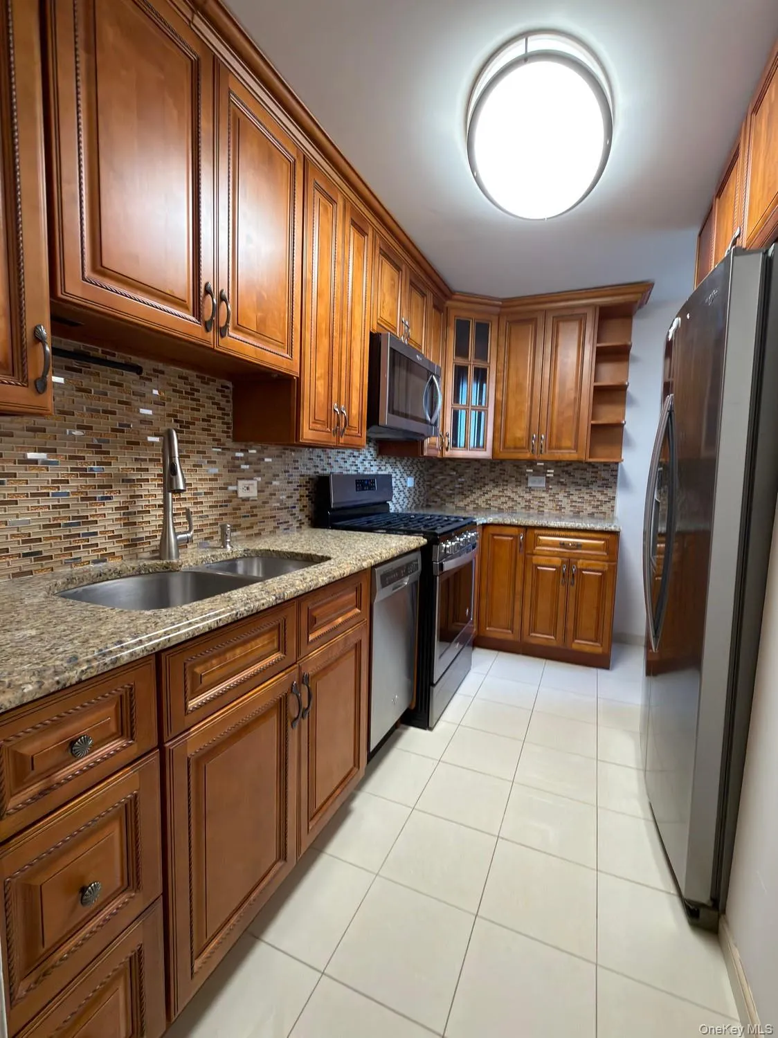 8336 Beverly Road, New York, NY, 2 Bedroom Bedrooms, 5 Room Rooms,1 BathroomBathrooms,Residential Lease,For Rent,Beverly,0,1060467 8336 Beverly Road, New York, NY, 2 Bedroom Bedrooms, 5 Room Rooms,1 BathroomBathrooms,Residential Lease,For Rent,Beverly,0,1060467