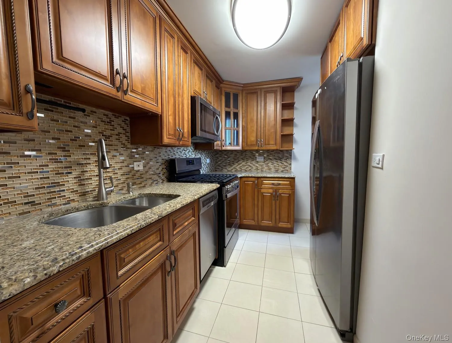 8336 Beverly Road, New York, NY, 2 Bedroom Bedrooms, 5 Room Rooms,1 BathroomBathrooms,Residential Lease,For Rent,Beverly,0,1060467 8336 Beverly Road, New York, NY, 2 Bedroom Bedrooms, 5 Room Rooms,1 BathroomBathrooms,Residential Lease,For Rent,Beverly,0,1060467