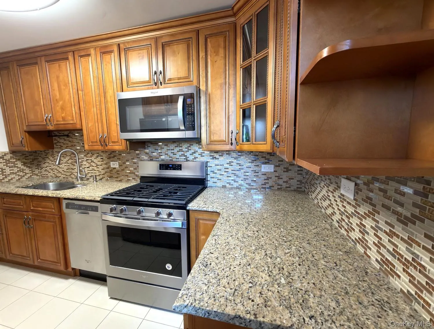 8336 Beverly Road, New York, NY, 2 Bedroom Bedrooms, 5 Room Rooms,1 BathroomBathrooms,Residential Lease,For Rent,Beverly,0,1060467 8336 Beverly Road, New York, NY, 2 Bedroom Bedrooms, 5 Room Rooms,1 BathroomBathrooms,Residential Lease,For Rent,Beverly,0,1060467