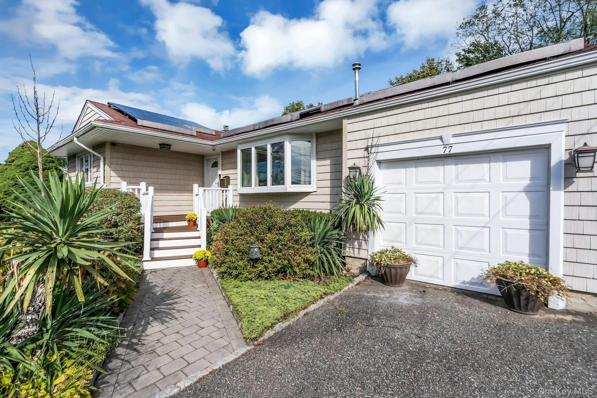 77 Jenkins Avenue, Babylon, NY, 3 Bedrooms Bedrooms, 5 Rooms Rooms,1 BathroomBathrooms,Residential,For Rent,Jenkins,0,1060470 77 Jenkins Avenue, Babylon, NY, 3 Bedrooms Bedrooms, 5 Rooms Rooms,1 BathroomBathrooms,Residential,For Rent,Jenkins,0,1060470