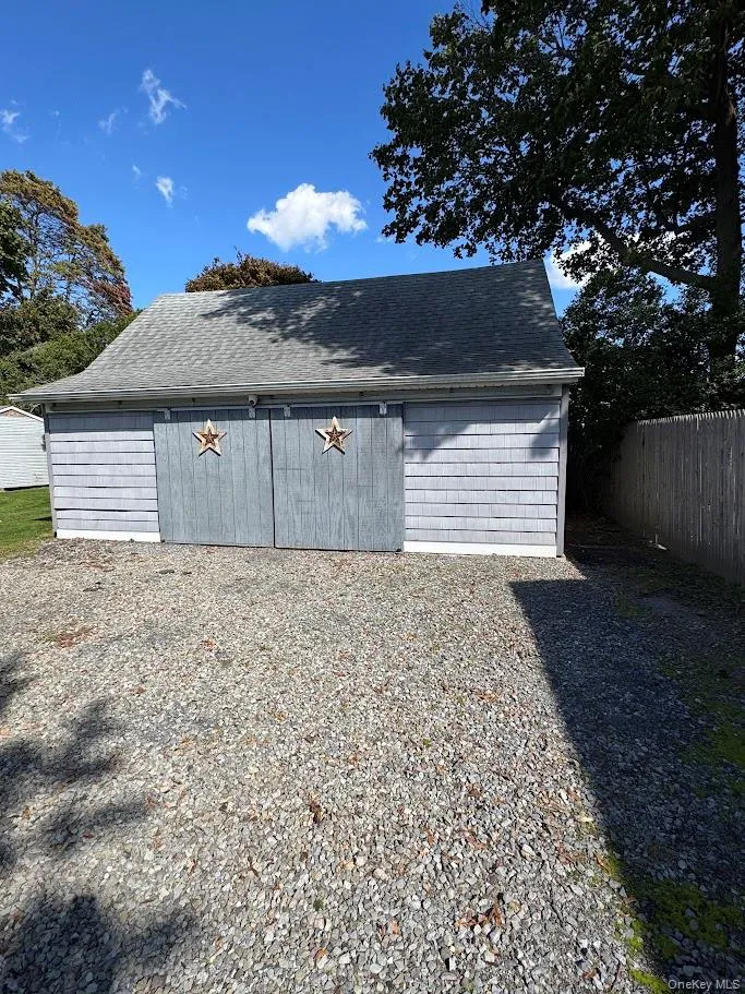 15 Henry Street, Islip, NY, 3 Bedrooms Bedrooms, 7 Rooms Rooms,2 BathroomsBathrooms,Residential Lease,For Rent,Henry,0,1060475 15 Henry Street, Islip, NY, 3 Bedrooms Bedrooms, 7 Rooms Rooms,2 BathroomsBathrooms,Residential Lease,For Rent,Henry,0,1060475