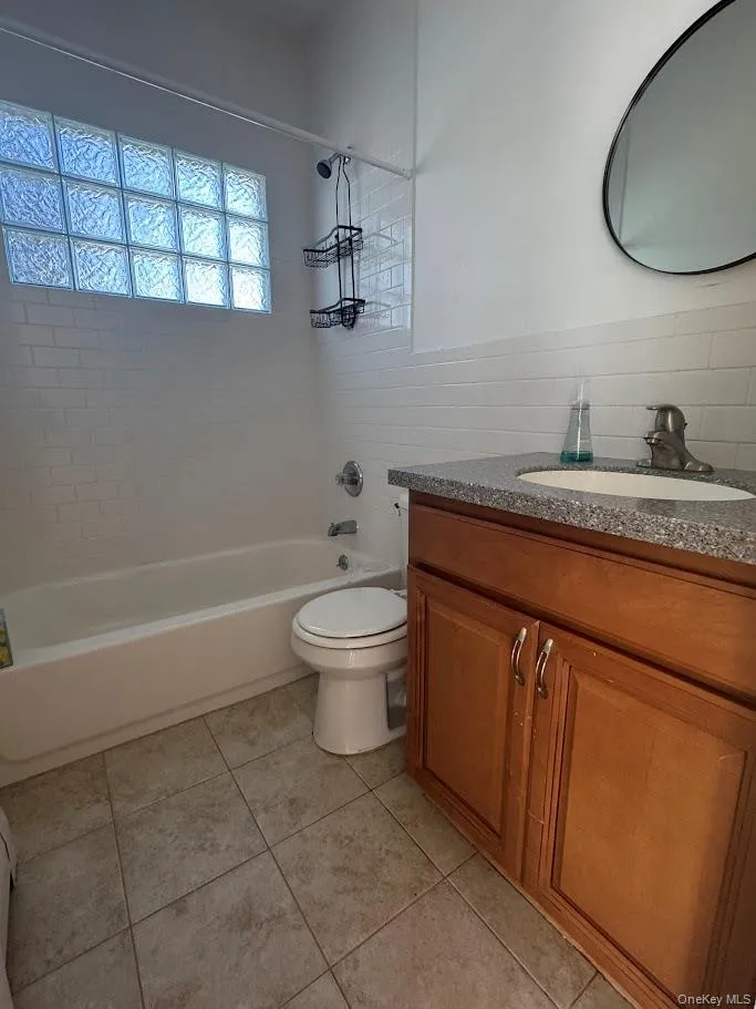 15 Henry Street, Islip, NY, 3 Bedrooms Bedrooms, 7 Rooms Rooms,2 BathroomsBathrooms,Residential Lease,For Rent,Henry,0,1060475 15 Henry Street, Islip, NY, 3 Bedrooms Bedrooms, 7 Rooms Rooms,2 BathroomsBathrooms,Residential Lease,For Rent,Henry,0,1060475
