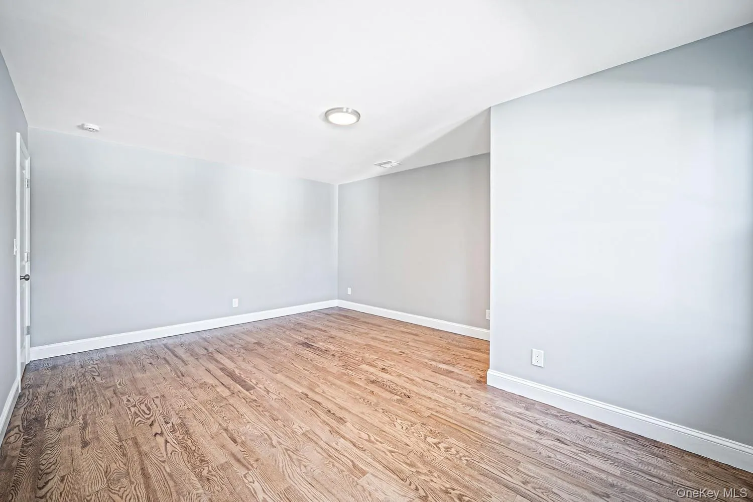 110 Bayberry Lane, Hempstead, NY, 5 Bedrooms Bedrooms, 8 Rooms Rooms,3 BathroomsBathrooms,Residential,For Rent,Bayberry,0,1060478 110 Bayberry Lane, Hempstead, NY, 5 Bedrooms Bedrooms, 8 Rooms Rooms,3 BathroomsBathrooms,Residential,For Rent,Bayberry,0,1060478