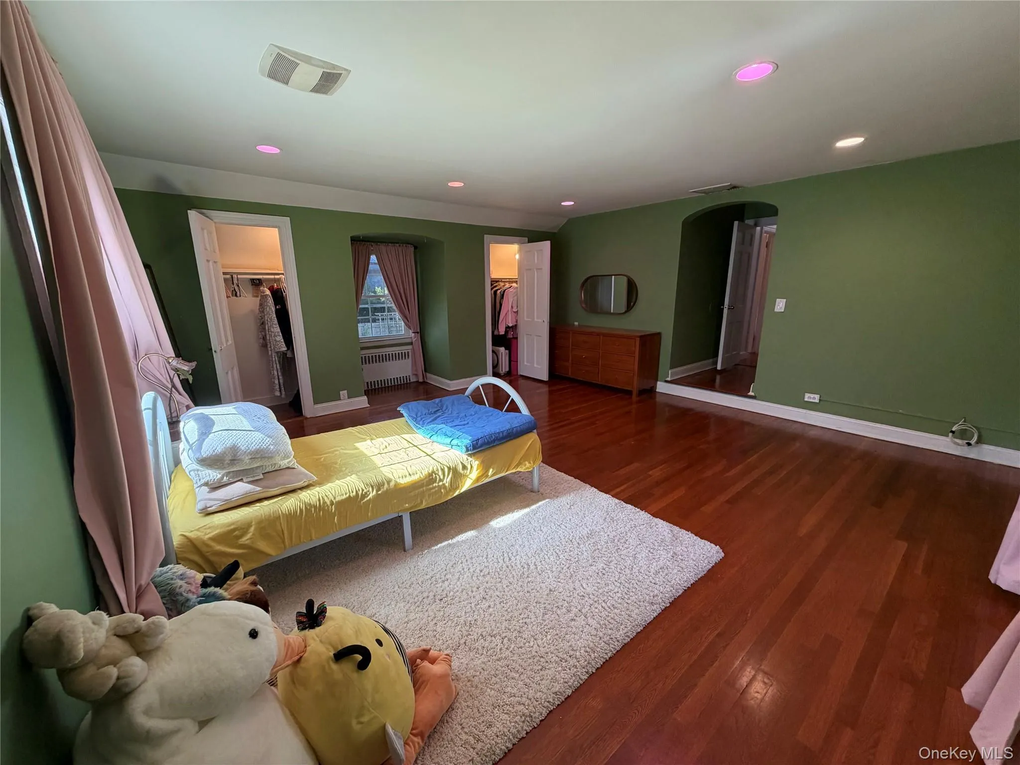 329 Grandview Boulevard, Yonkers, NY, 4 Bedrooms Bedrooms, 13 Rooms Rooms,2 BathroomsBathrooms,Residential Lease,For Rent,Grandview,0,1060485 329 Grandview Boulevard, Yonkers, NY, 4 Bedrooms Bedrooms, 13 Rooms Rooms,2 BathroomsBathrooms,Residential Lease,For Rent,Grandview,0,1060485
