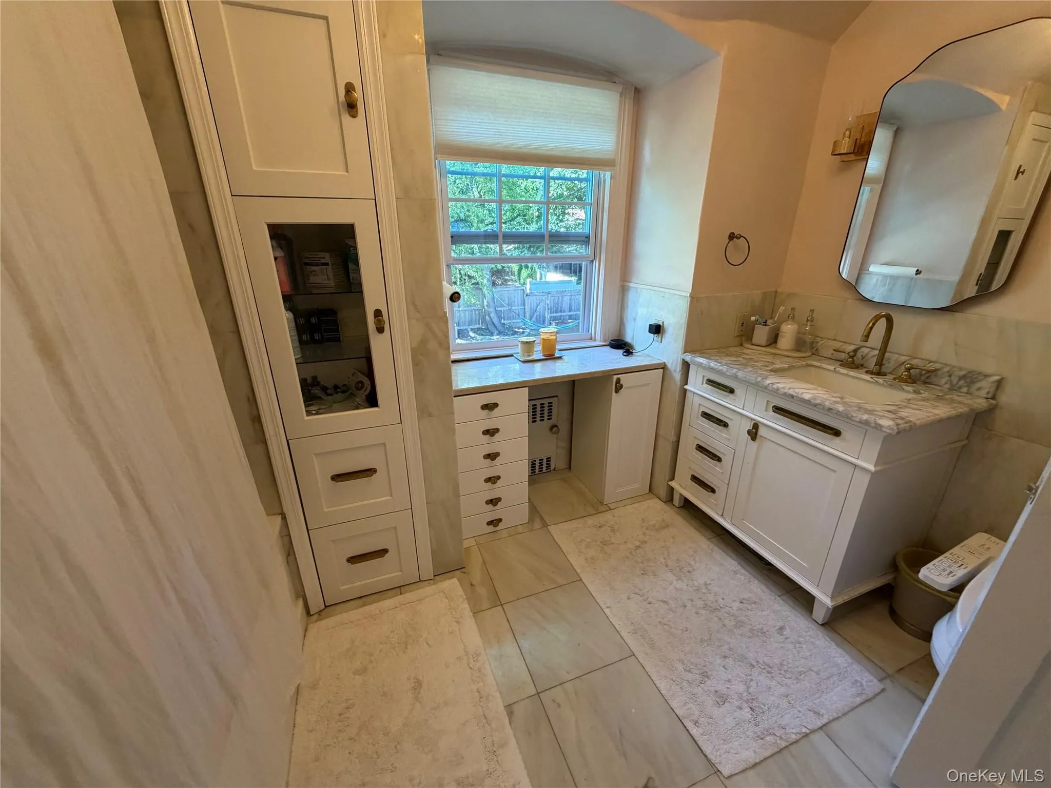 2nd Fl hall bath 2nd Fl hall bath