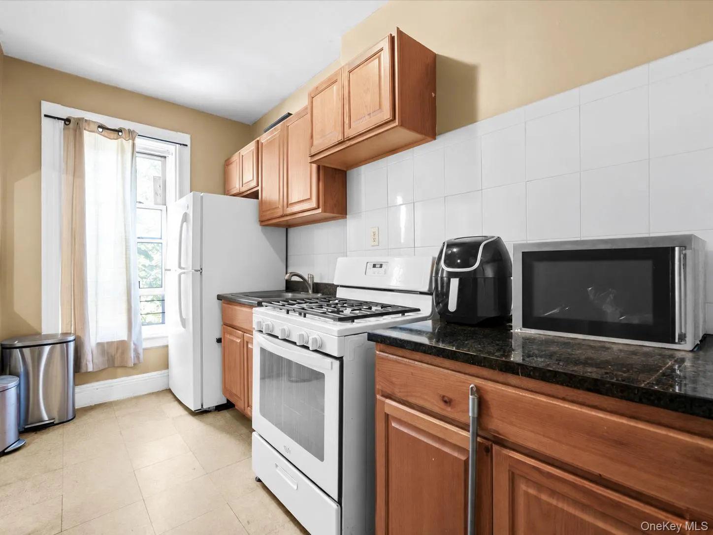 436 Lincoln Avenue, New York, NY, 5 Bedrooms Bedrooms, 11 Rooms Rooms,3 BathroomsBathrooms,Residential,For Rent,Lincoln,0,1060492 436 Lincoln Avenue, New York, NY, 5 Bedrooms Bedrooms, 11 Rooms Rooms,3 BathroomsBathrooms,Residential,For Rent,Lincoln,0,1060492
