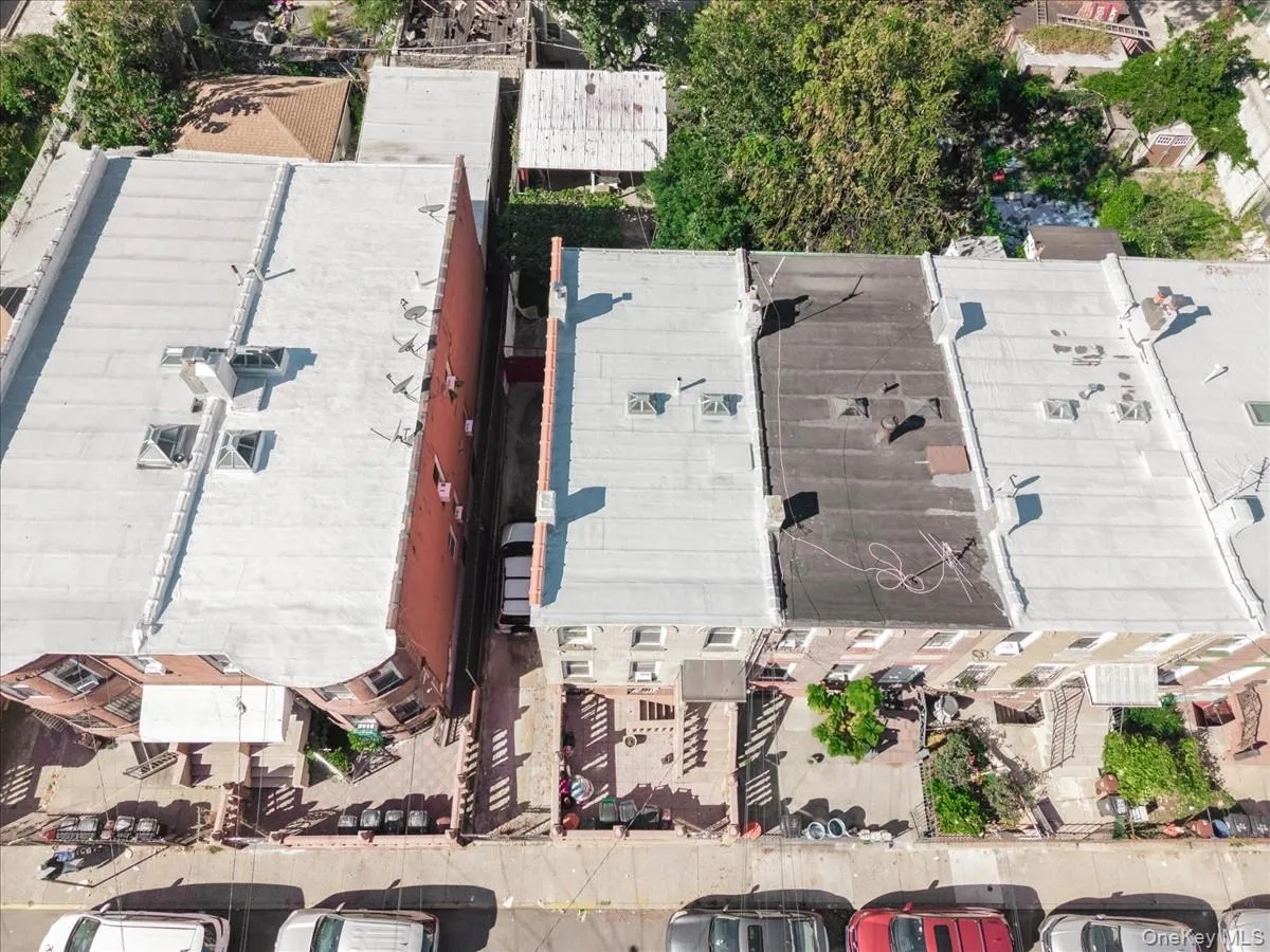 436 Lincoln Avenue, New York, NY, 5 Bedrooms Bedrooms, 11 Rooms Rooms,3 BathroomsBathrooms,Residential,For Rent,Lincoln,0,1060492 436 Lincoln Avenue, New York, NY, 5 Bedrooms Bedrooms, 11 Rooms Rooms,3 BathroomsBathrooms,Residential,For Rent,Lincoln,0,1060492