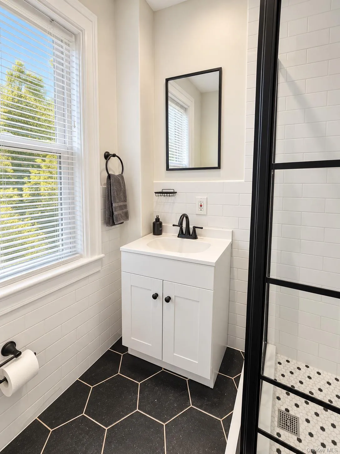 19 Walnut Avenue, Highlands, NY, 3 Bedrooms Bedrooms, 7 Rooms Rooms,1 BathroomBathrooms,Residential Lease,For Rent,Walnut,0,1060493 19 Walnut Avenue, Highlands, NY, 3 Bedrooms Bedrooms, 7 Rooms Rooms,1 BathroomBathrooms,Residential Lease,For Rent,Walnut,0,1060493