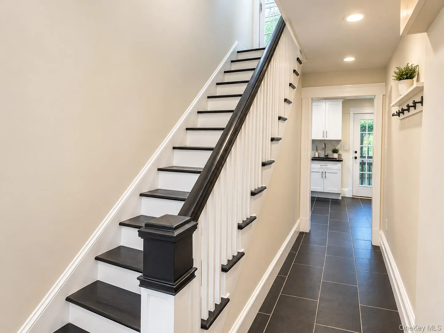 19 Walnut Avenue, Highlands, NY, 3 Bedrooms Bedrooms, 7 Rooms Rooms,1 BathroomBathrooms,Residential Lease,For Rent,Walnut,0,1060493 19 Walnut Avenue, Highlands, NY, 3 Bedrooms Bedrooms, 7 Rooms Rooms,1 BathroomBathrooms,Residential Lease,For Rent,Walnut,0,1060493