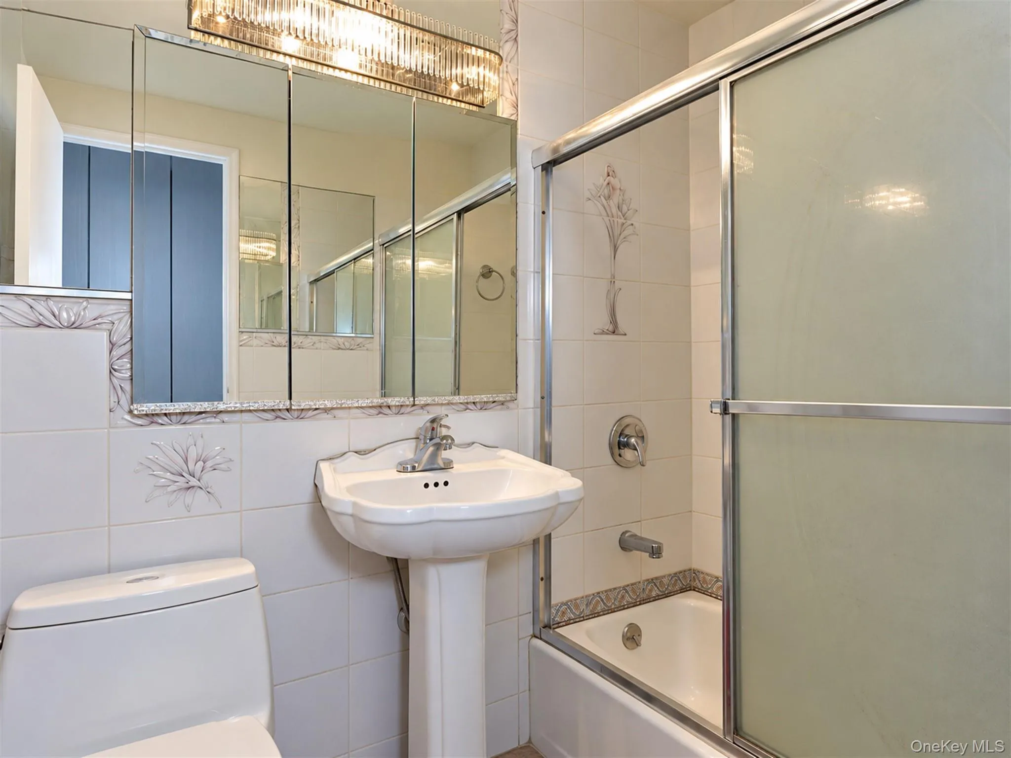 61-20 Grand Central Parkway, New York, NY, 2 Bedrooms Bedrooms, 4 Rooms Rooms,1 BathroomBathrooms,Residential,For Rent,Grand Central,0,1060510 61-20 Grand Central Parkway, New York, NY, 2 Bedrooms Bedrooms, 4 Rooms Rooms,1 BathroomBathrooms,Residential,For Rent,Grand Central,0,1060510