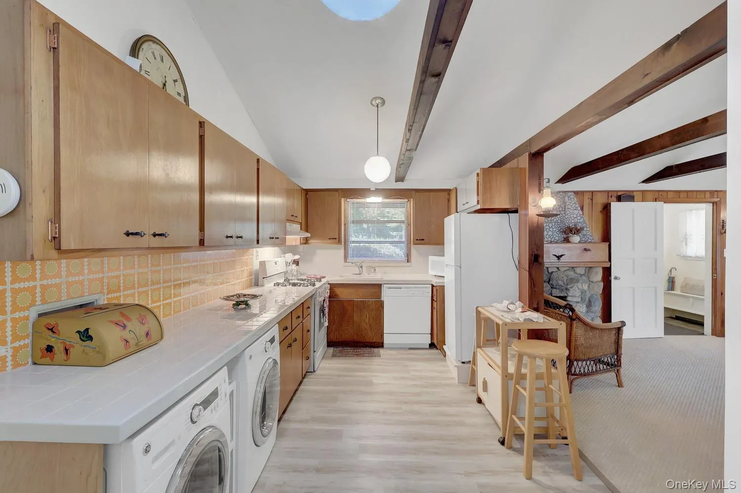 2 Lane I, Huntington, NY, 3 Bedrooms Bedrooms, 5 Rooms Rooms,2 BathroomsBathrooms,Residential,For Rent,Lane I,0,1060530 2 Lane I, Huntington, NY, 3 Bedrooms Bedrooms, 5 Rooms Rooms,2 BathroomsBathrooms,Residential,For Rent,Lane I,0,1060530