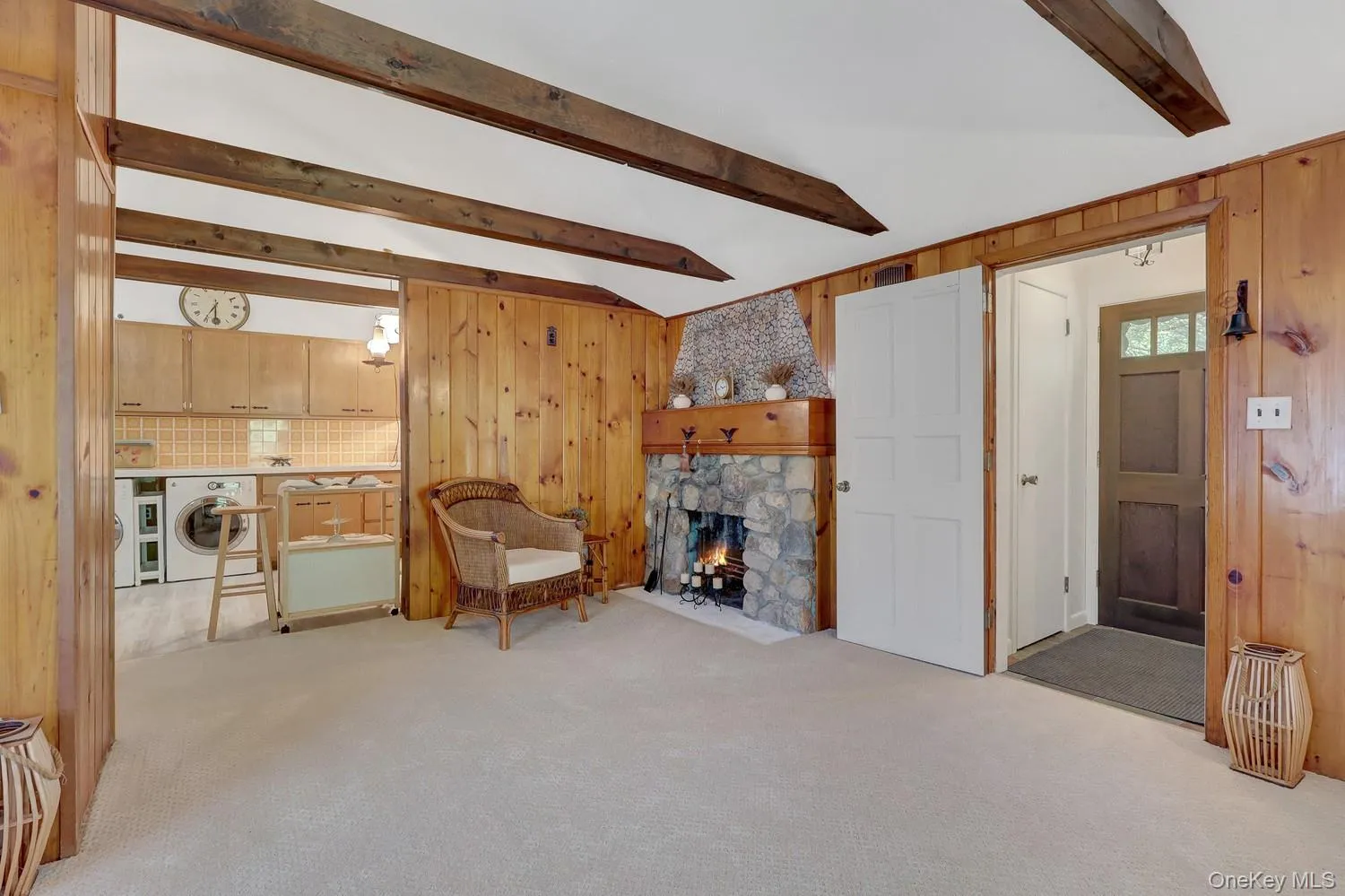 2 Lane I, Huntington, NY, 3 Bedrooms Bedrooms, 5 Rooms Rooms,2 BathroomsBathrooms,Residential,For Rent,Lane I,0,1060530 2 Lane I, Huntington, NY, 3 Bedrooms Bedrooms, 5 Rooms Rooms,2 BathroomsBathrooms,Residential,For Rent,Lane I,0,1060530