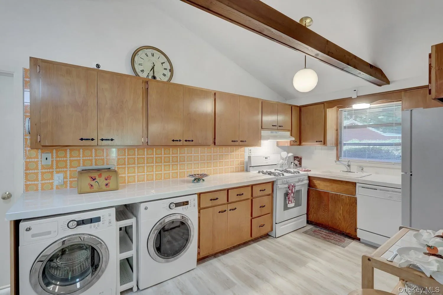 2 Lane I, Huntington, NY, 3 Bedrooms Bedrooms, 5 Rooms Rooms,2 BathroomsBathrooms,Residential,For Rent,Lane I,0,1060530 2 Lane I, Huntington, NY, 3 Bedrooms Bedrooms, 5 Rooms Rooms,2 BathroomsBathrooms,Residential,For Rent,Lane I,0,1060530