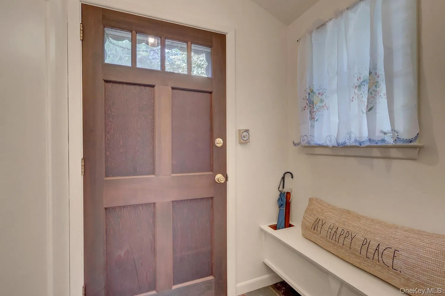 2 Lane I, Huntington, NY, 3 Bedrooms Bedrooms, 5 Rooms Rooms,2 BathroomsBathrooms,Residential,For Rent,Lane I,0,1060530 2 Lane I, Huntington, NY, 3 Bedrooms Bedrooms, 5 Rooms Rooms,2 BathroomsBathrooms,Residential,For Rent,Lane I,0,1060530
