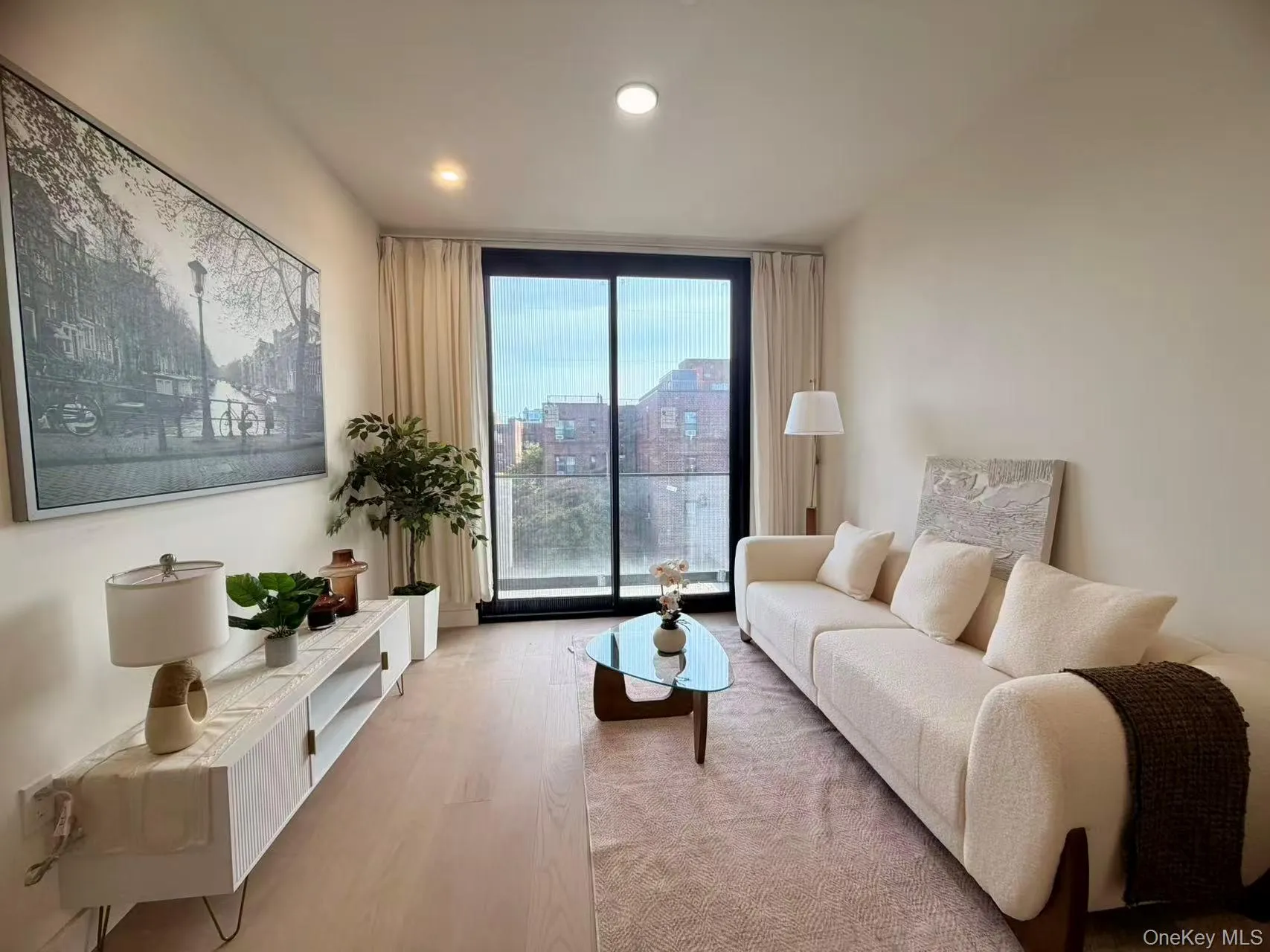 132-51 41st Road, New York, NY, 2 Bedrooms Bedrooms, 4 Rooms Rooms,2 BathroomsBathrooms,Residential,For Rent,41st,0,1060531 132-51 41st Road, New York, NY, 2 Bedrooms Bedrooms, 4 Rooms Rooms,2 BathroomsBathrooms,Residential,For Rent,41st,0,1060531